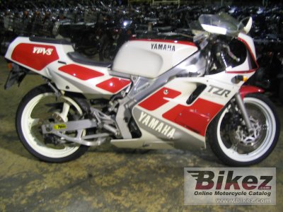 1990 Yamaha TZR 250 photo